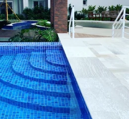 Quartzito Borda de Piscina  