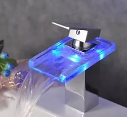 Torneiras e Duchas com LED