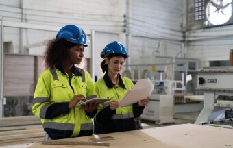 Mulheres começam a chegar nos canteiros de obras