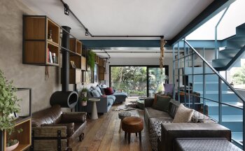 Mandril Arquitetura transforma casa na Vila Madalena, em São Paulo