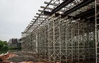 Ampliação da Ponte sobre o Rio Tietê é construída em técnica balanço sucessivo