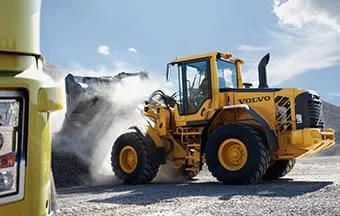 Ciclos das carregadeiras conciliam rapidez a consumo moderado