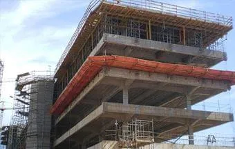 Laje nervurada alivia peso de estruturas de 148m de extensão