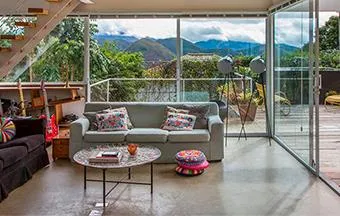 3 soluções que reproduzem o efeito do cimento queimado com vantagens