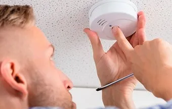 Como comprar detectores de fumaça e prevenir danos decorrentes de incêndios?