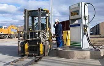 Gestão de combustível proporciona economia com equipamentos a motor