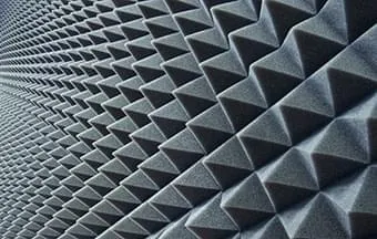 Isolamento acústico x absorção sonora: entenda as diferenças e acerte no projeto