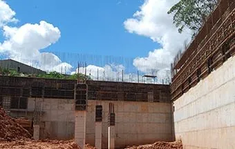 Fôrmas, escoramentos e andaimes TIP agilizam obra de galpão