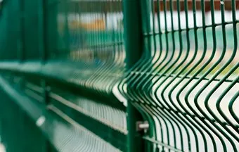 Gradis metálicos eletrofundidos associam segurança e versatilidade