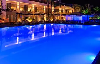 Qual a melhor forma de iluminar piscinas? Entenda