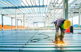 Conheça as muitas vantagens das lajes steel deck