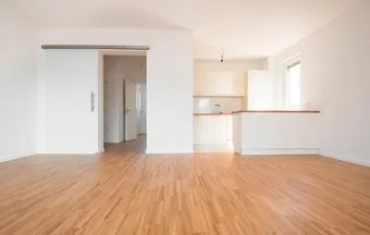 Acabamento de piso de madeira pode ser revitalizado ou renovado