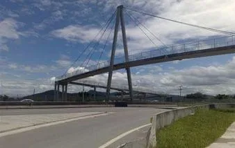 Sistema pré-fabricado para Passarela estaiada* une rapidez e concepção dinâmica