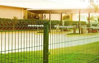 Vila Olímpica de Jequiá ganha cercamento com produtos da Telas São Jorge