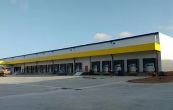 Painéis garantem conforto térmico à edificação dos Correios