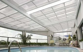 Coberturas retráteis aliam estética e segurança