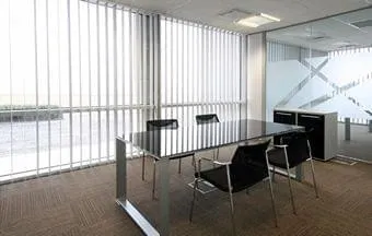 Cortinas e persianas contribuem para o conforto térmico das edificações