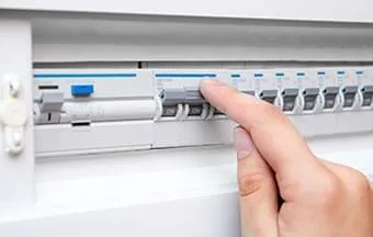 Sobrecargas elétricas podem ter origem em projeto subdimensionado