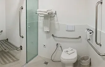 Projeto de acessibilidade adapta instalações de hotel em SP