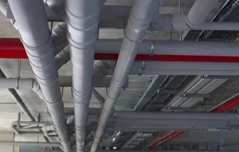 Como prevenir vazamentos e infiltrações no sistema hidráulico?